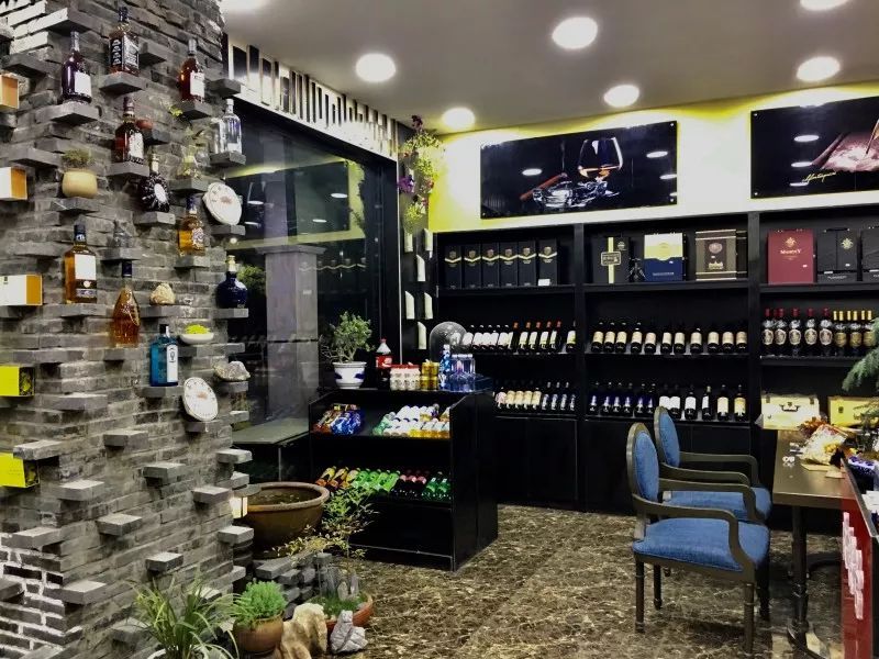 青磚墻砌到零售店里